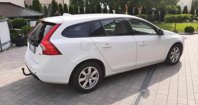 Volvo V60 cena 34000 przebieg: 155000, rok produkcji 2011 z Bobolice małe 22